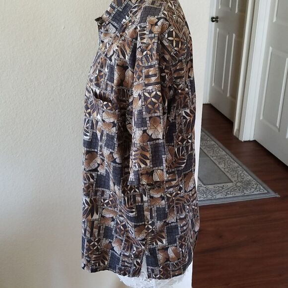 Tori Richard Button Down Aloha Shirt - Picture 3 of 8